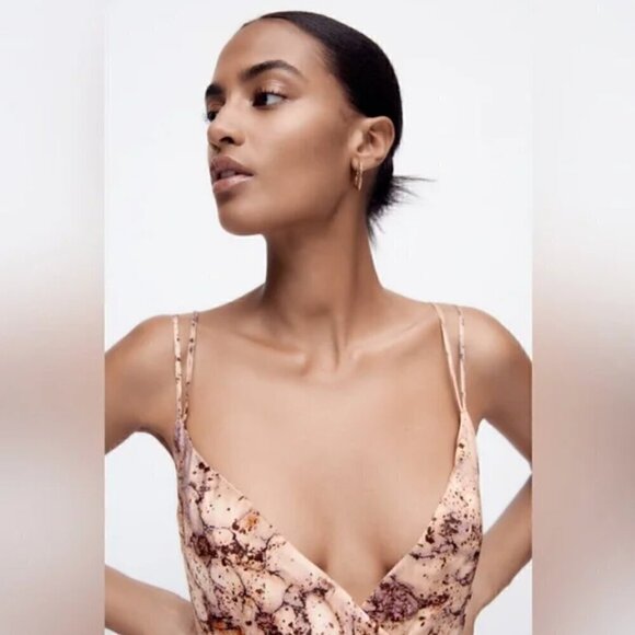 Zara Mini Dress S Satin Effect Wrap Slip Marble Print V-Neck Blogger Fav Neutral - Picture 6 of 9